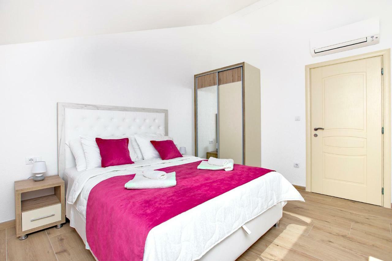 Apartments Mezini 11 كوتور المظهر الخارجي الصورة