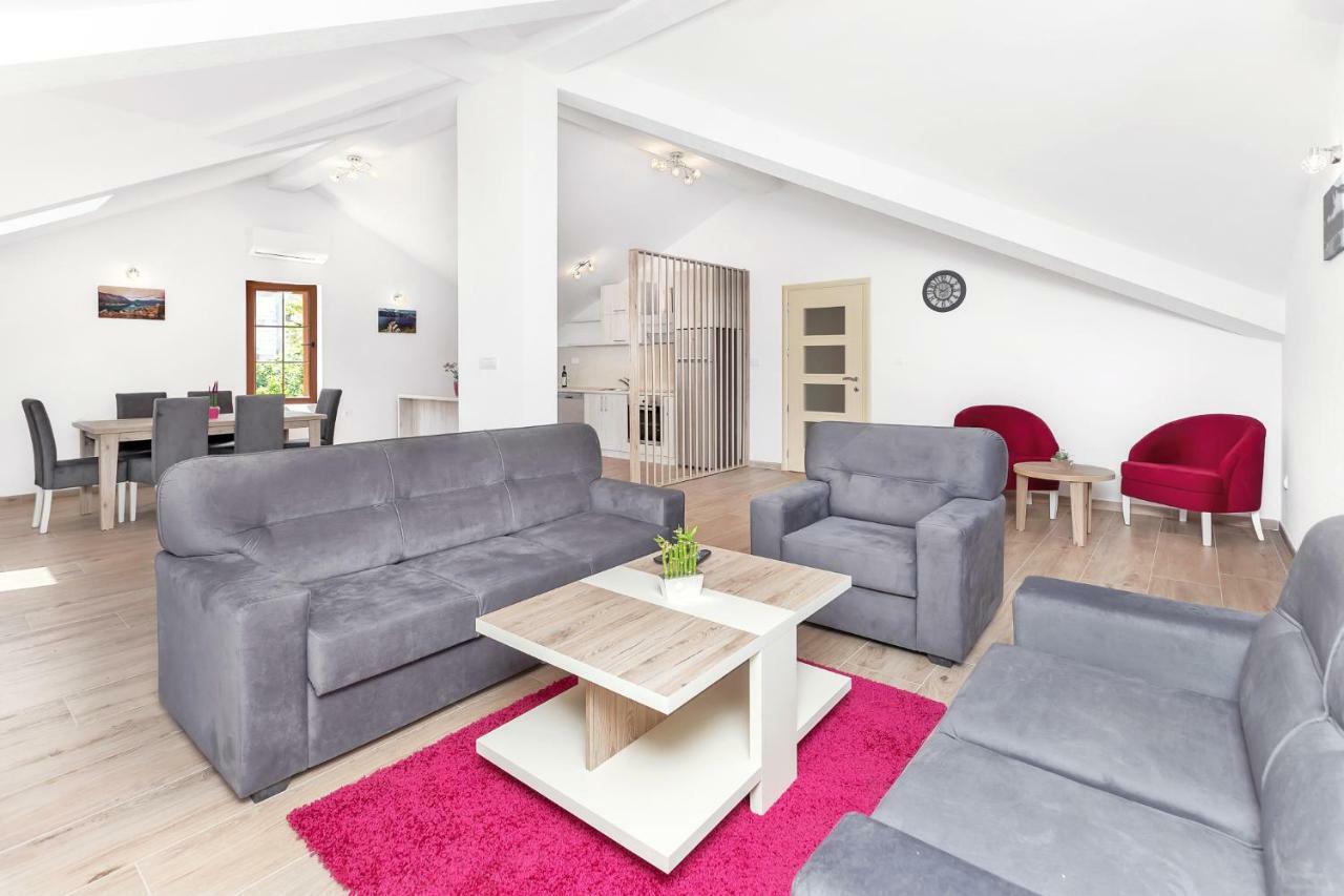 Apartments Mezini 11 كوتور المظهر الخارجي الصورة