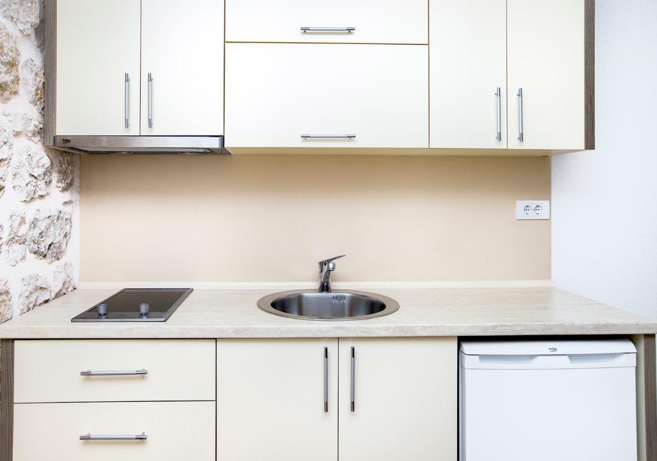 Apartments Mezini 11 كوتور المظهر الخارجي الصورة
