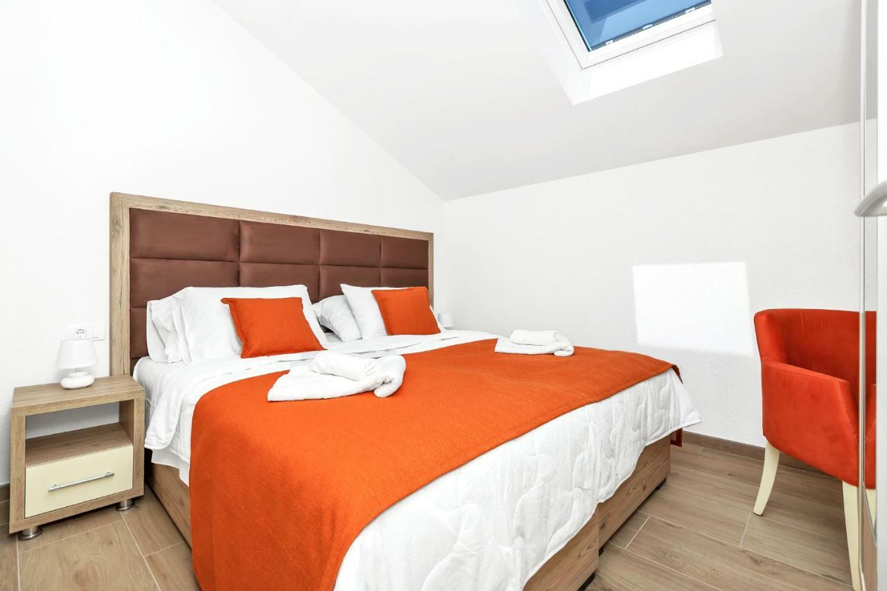Apartments Mezini 11 كوتور المظهر الخارجي الصورة