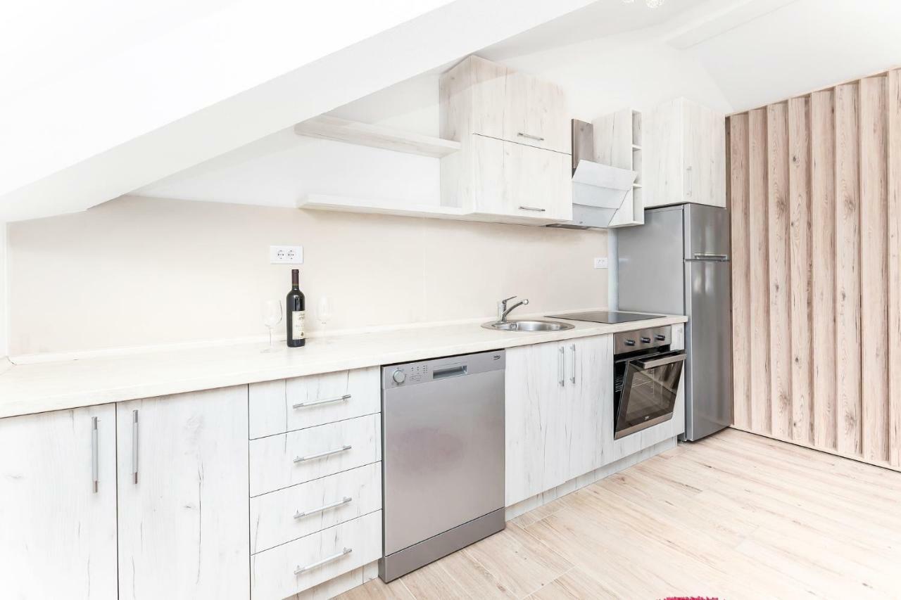 Apartments Mezini 11 كوتور المظهر الخارجي الصورة
