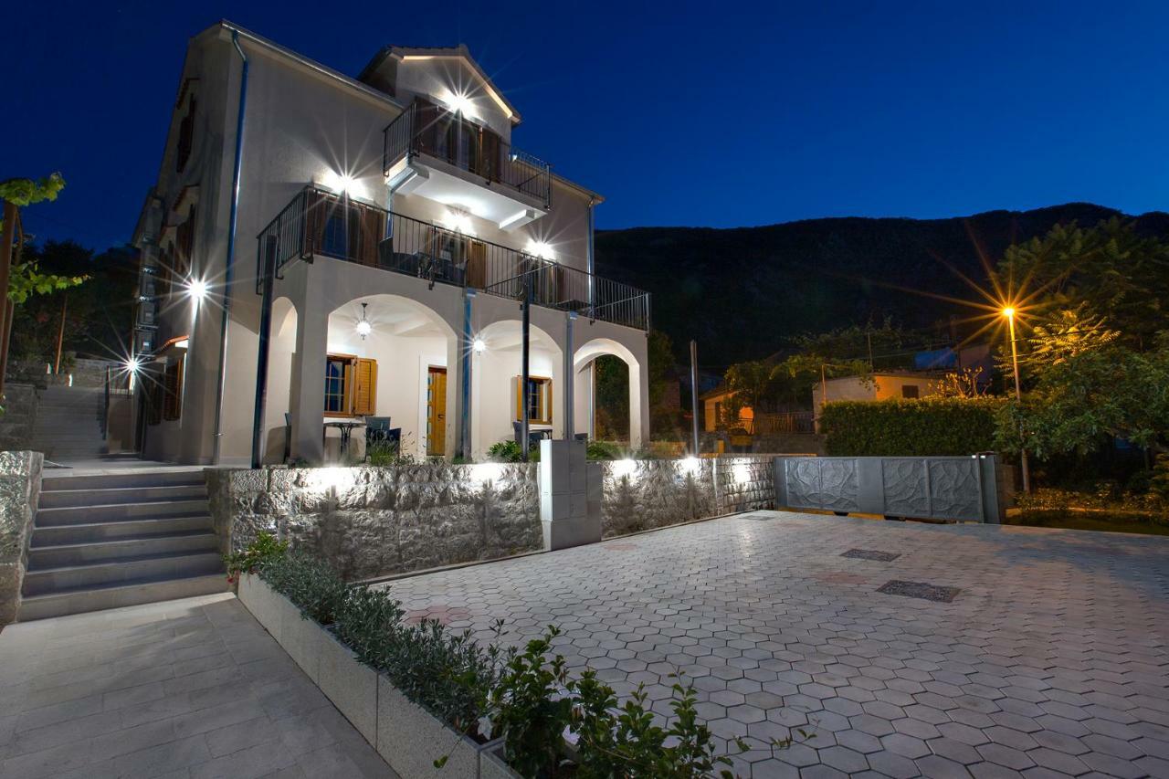 Apartments Mezini 11 كوتور المظهر الخارجي الصورة