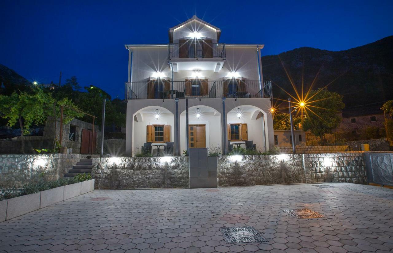 Apartments Mezini 11 كوتور المظهر الخارجي الصورة
